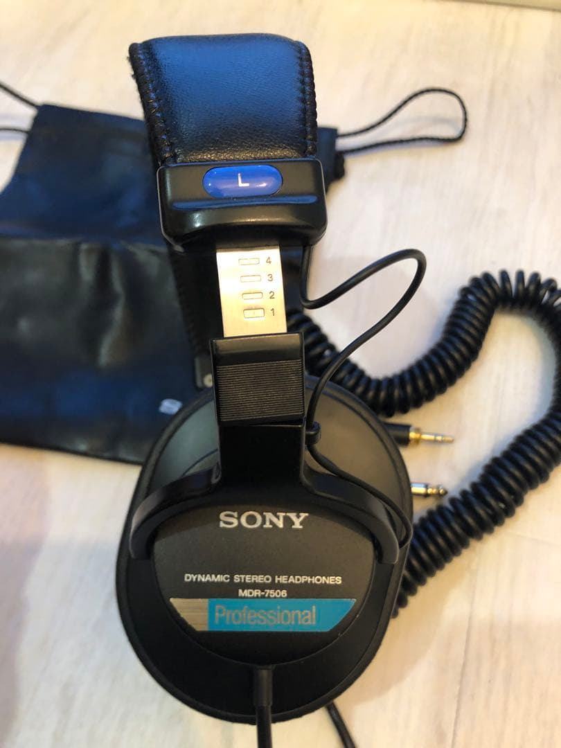 プロ用　SONY MDR-7506 モニター　ヘッドフォン　ソニー　スタジオ標準