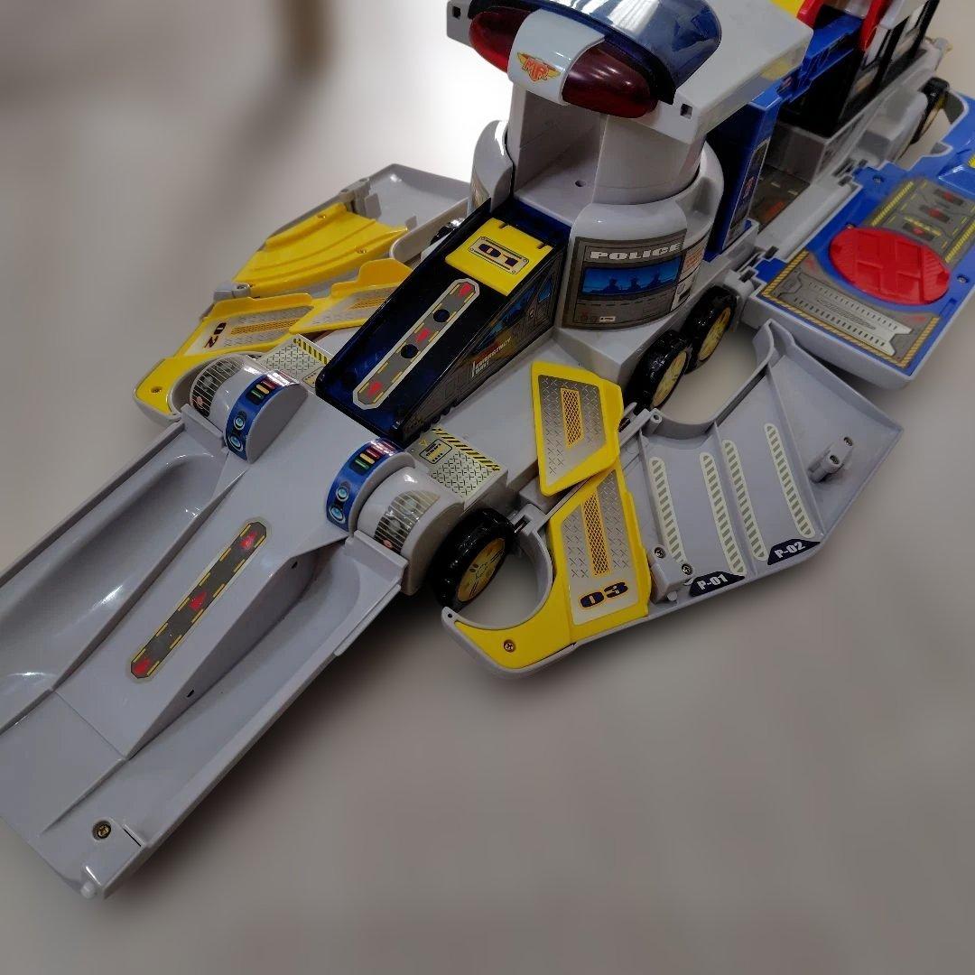 貴重　新品電池交換済み　トミカ マグナムパトレーラー ハイパーブルーポリス