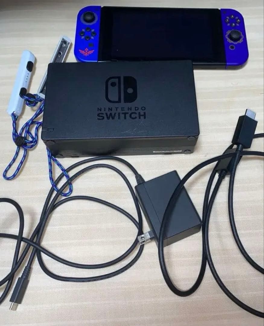 Switch本体＋Joy-Conゼルダの伝説 スカイウォードソード エディション