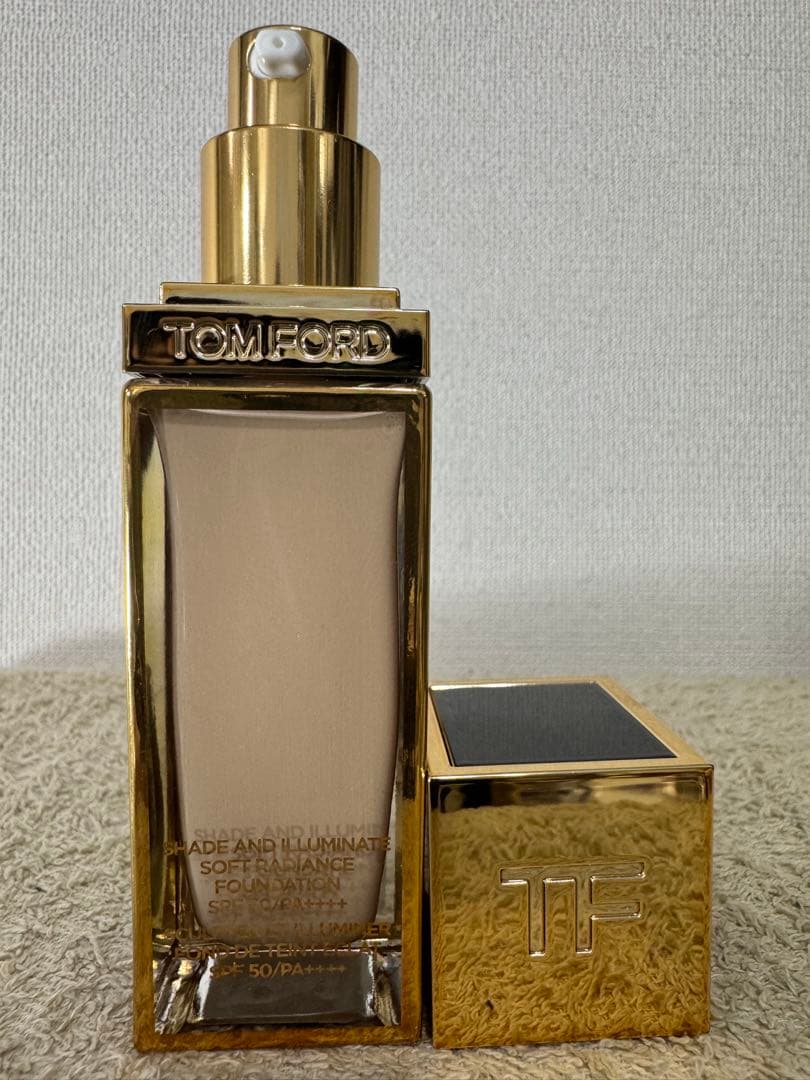 【新品未使用】トムフォード シェイド アンド イルミネイト 1.4