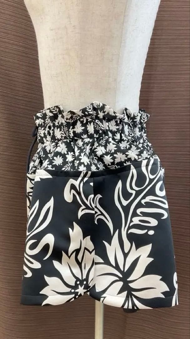sacai(サカイ) ショートパンツ　　美品　1433