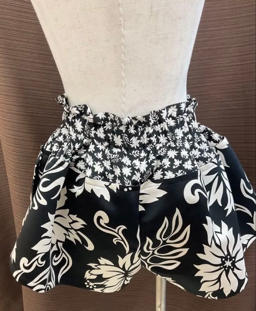 sacai(サカイ) ショートパンツ　　美品　1433