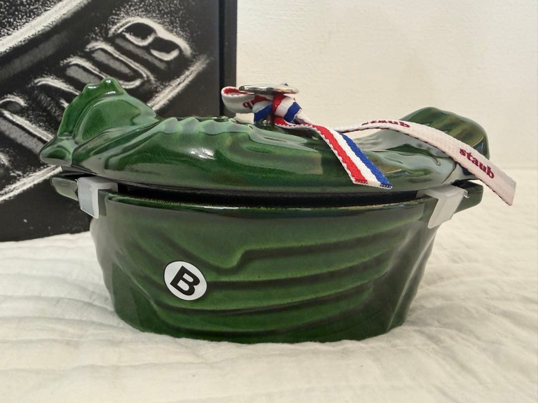 〈新品〉ストウブ　スモールチキンココット　バジルグリーン