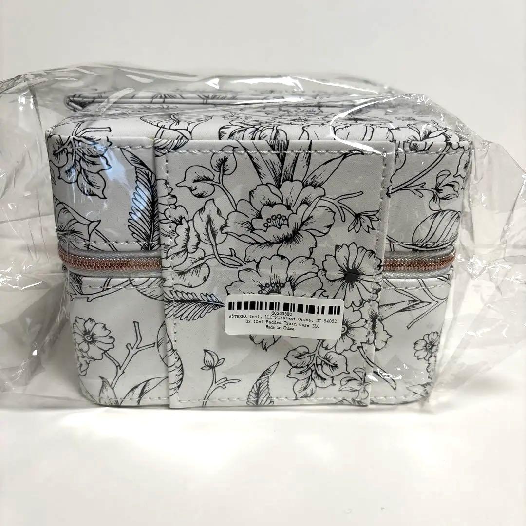新品未使用　ドテラ　花柄　バニティケース　オイル収納　限定品