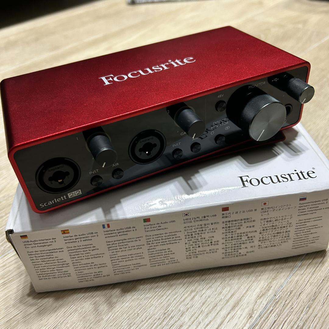 【美品】Focusrite Scarlett 2i2 Gen3rd 第３世代