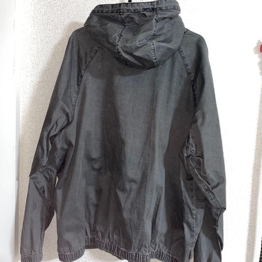 supreme シュプリーム　ナイロンパーカー　グレー