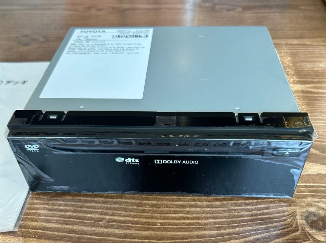 トヨタ純正　CD.DVDデッキ　86270-k0010 新品未使用品