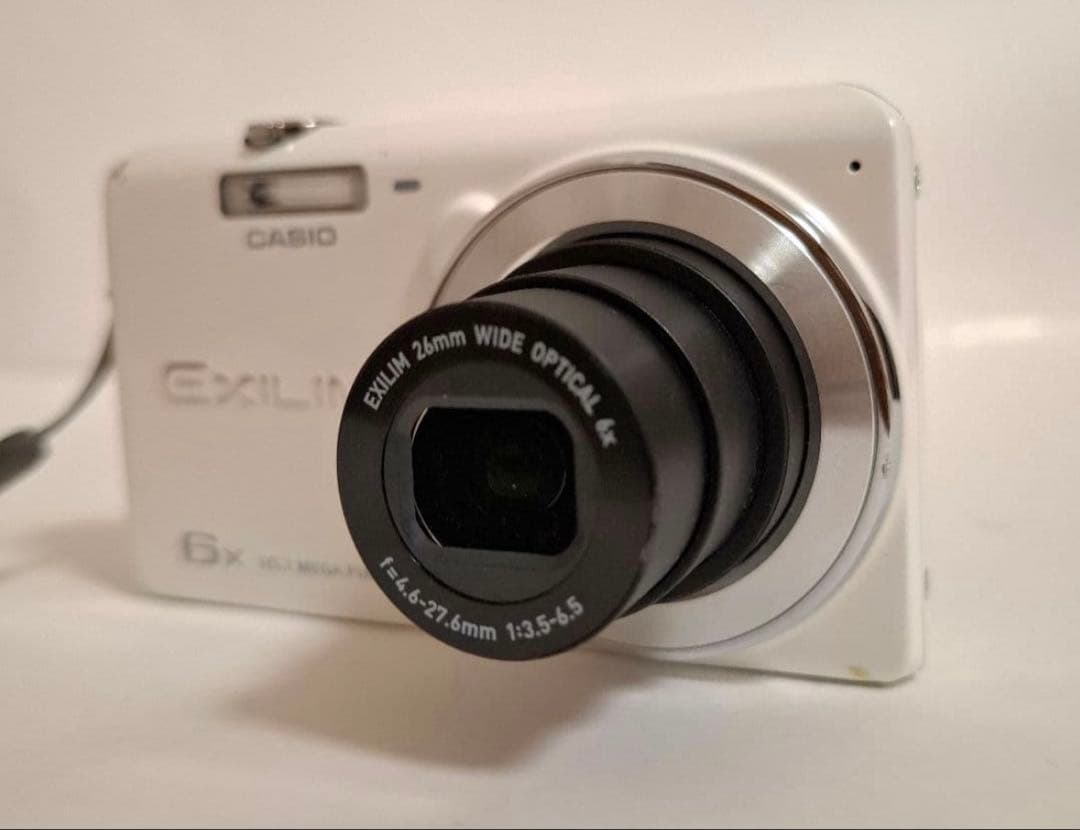 CASIO カシオ　EXILIM EX-ZS26 デジタルカメラ　コンデジ