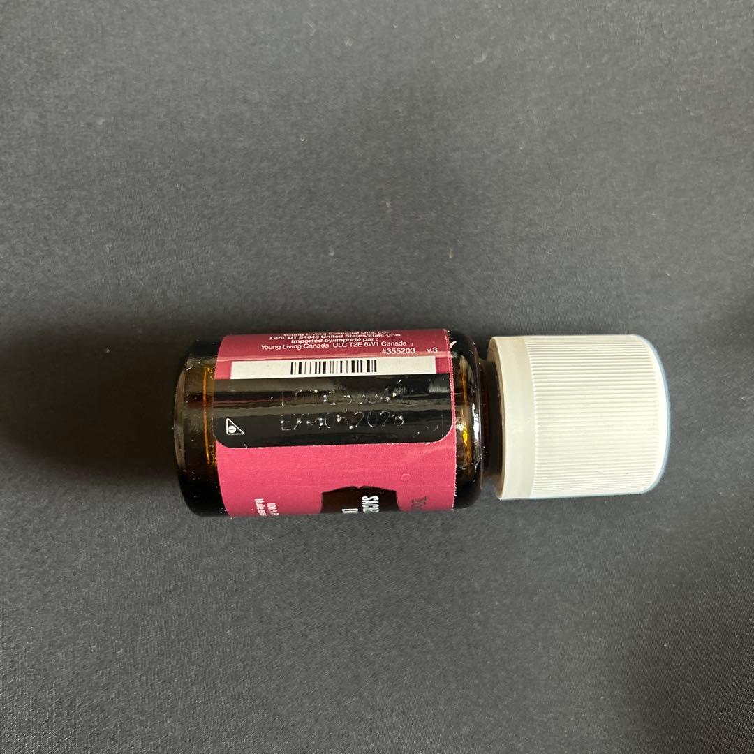 ヤングリビング　セイクレッドフランキンセンス15ml