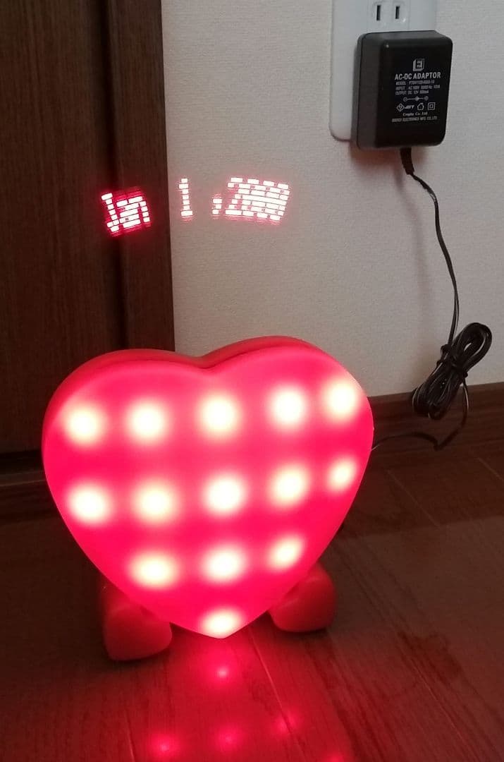 【新品】ハート型 フローティングメッセージ クロック