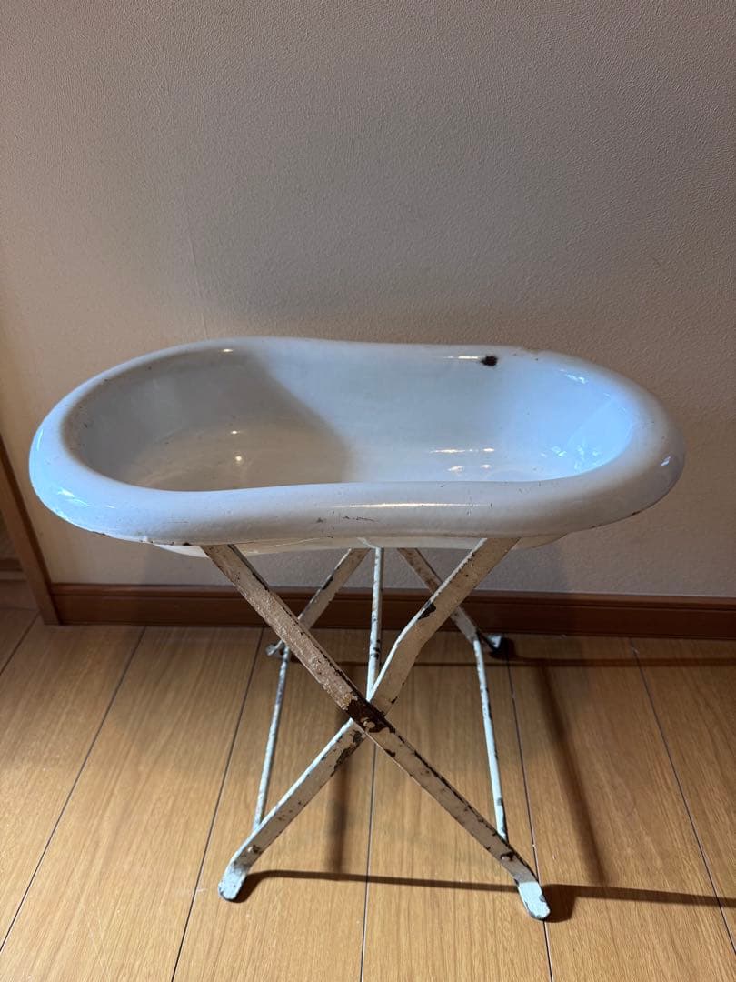 アンティーク　ベビーバス　琺瑯　ドールベッド　フランス