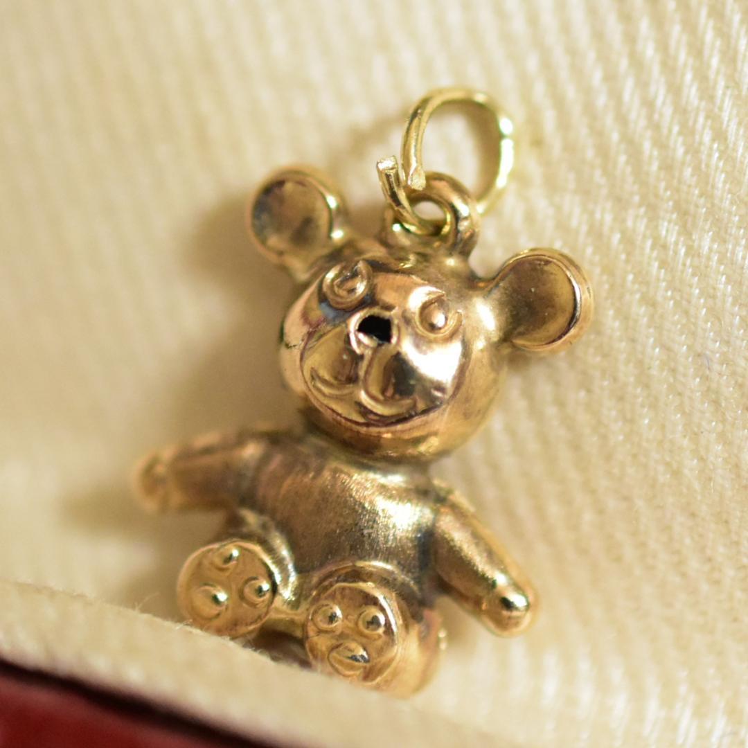 英国ヴィンテージ おすわりクマのK9チャーム 9金 ゴールド