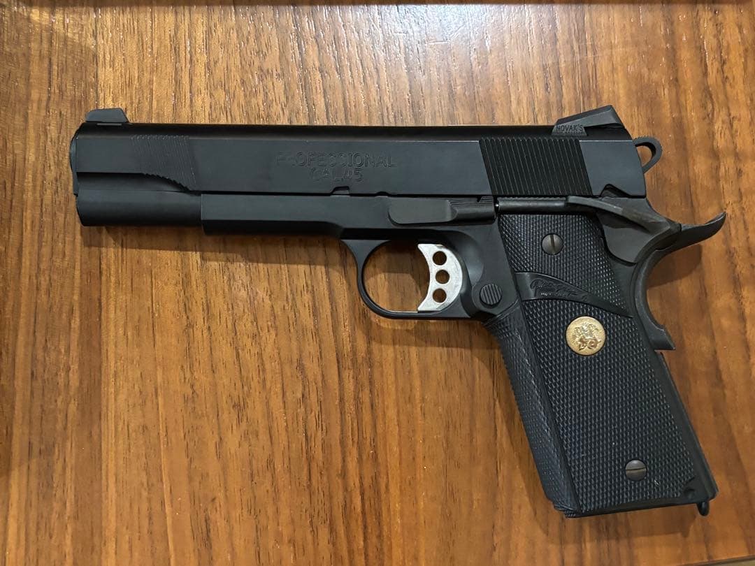 東京マルイM.E.U. PISTOL ガスガン　ロングマガジン