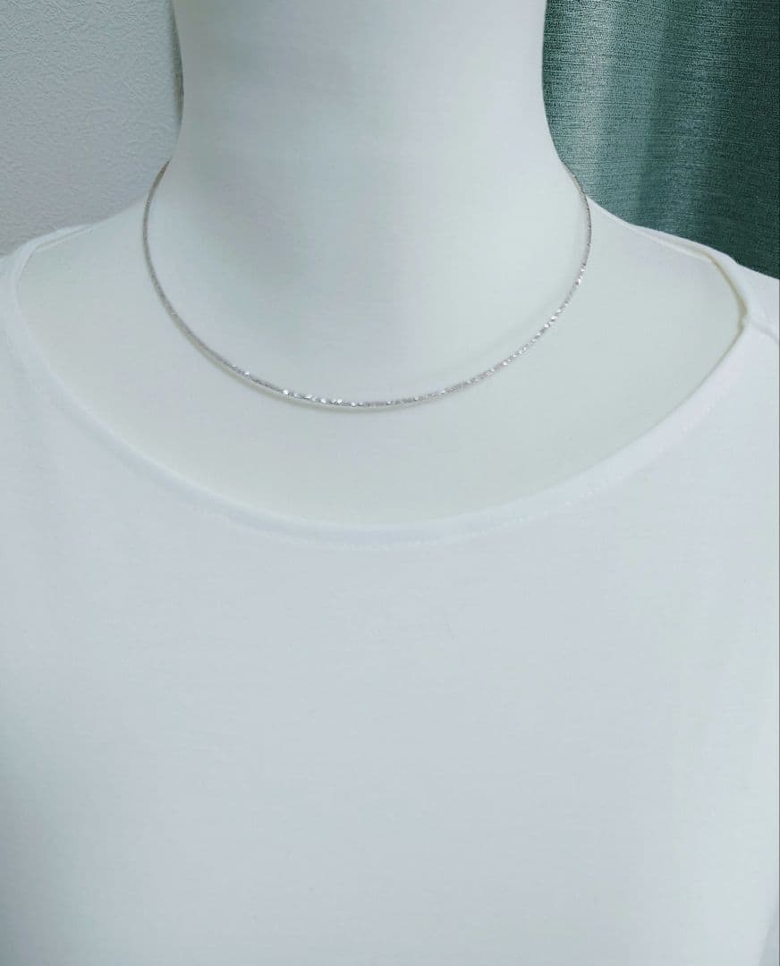 K18 WGワイヤーネックレス　18金　オメガネックレス