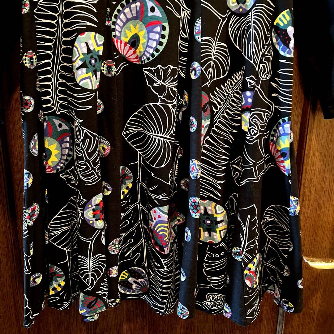 蝶々 ❣️未使用❗️トクコ・プルミエヴォル ボタニカル リーフチュニック