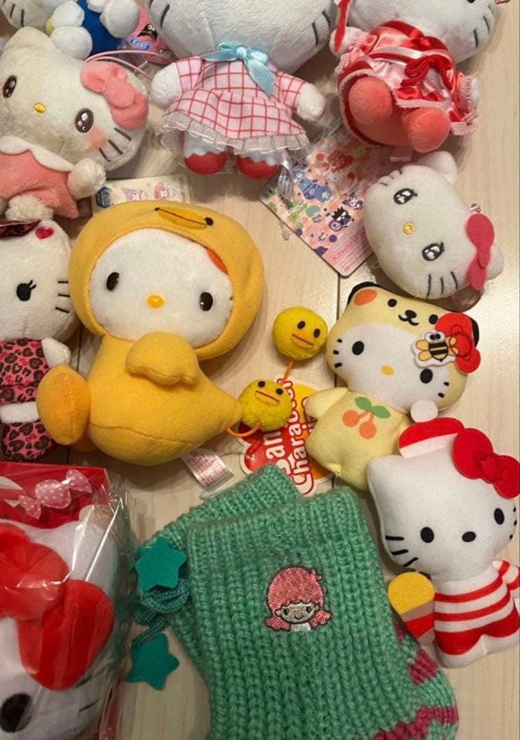 サンリオ キティ ぬいぐるみ マスコット ハローキティ 大量 まとめ売り 雑貨