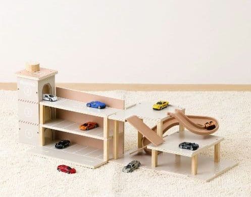 3COINS　ミニカー用多層駐車場　収納棚　エレベーターセット