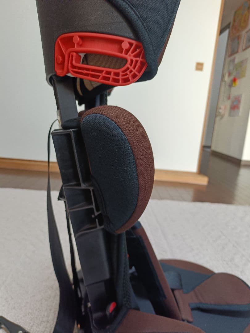 日本育児 トラベルベスト EC Fix ISOFIX ジュニアシート