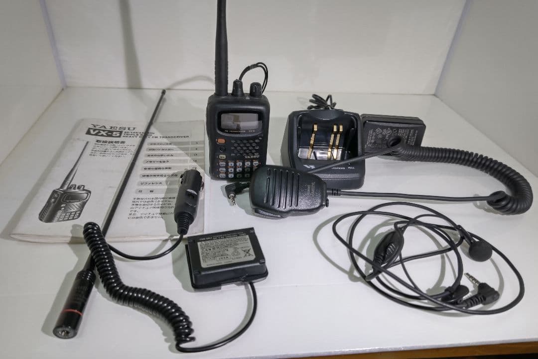 YAESU 八重洲無線アマチュア無線機VX-5 ハンディ