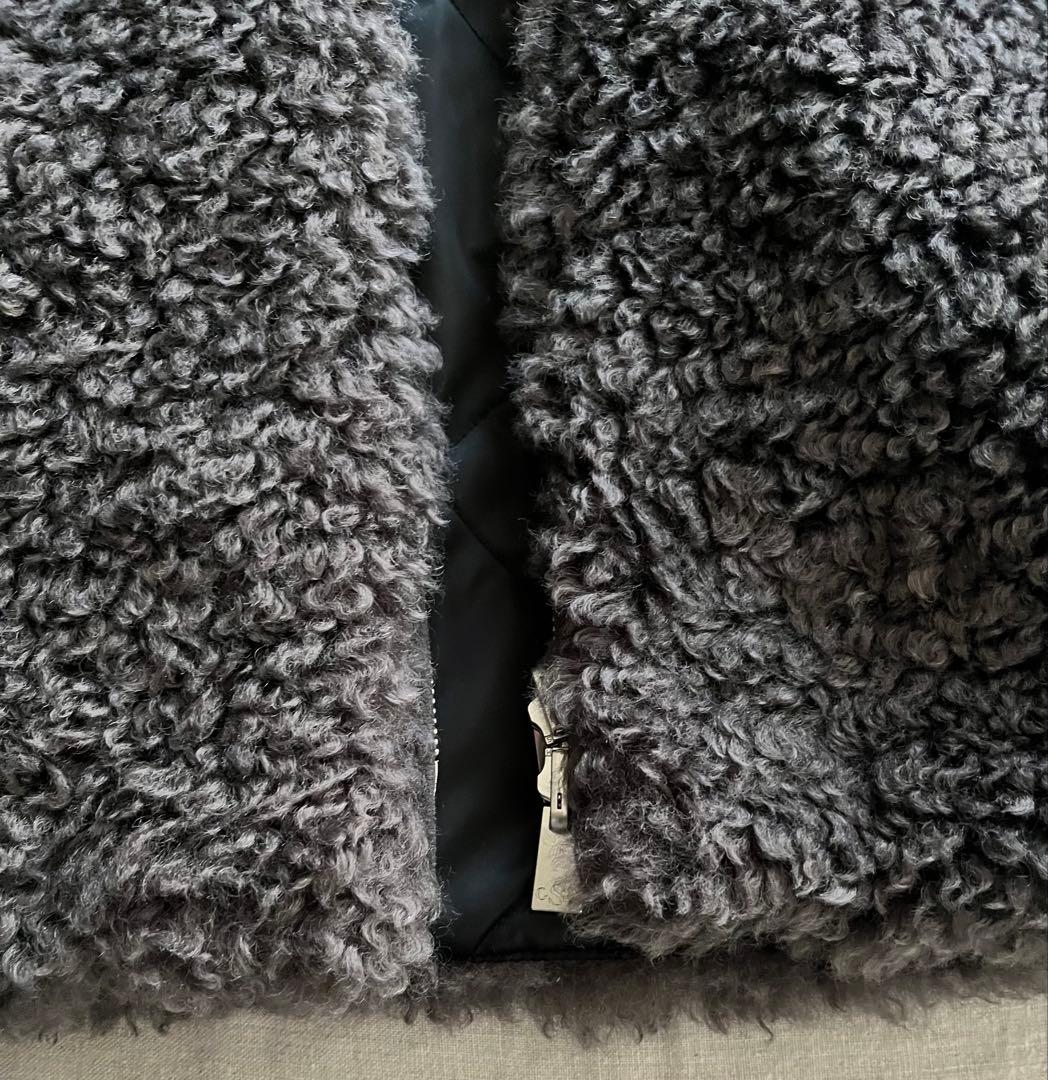 カレンソロジー　リバーキルトファーベスト