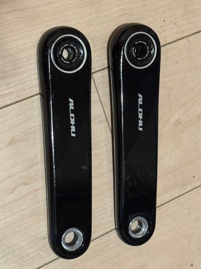 ALDHUカーボンクランク　ROTOR