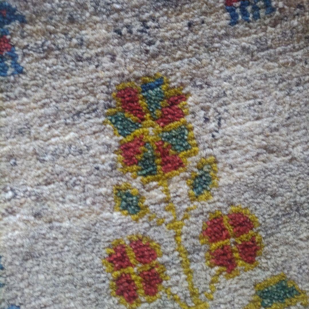 イラン シラーズ 手織り ギャッベ 花 ウール 円 草木染 チェアマット 丸