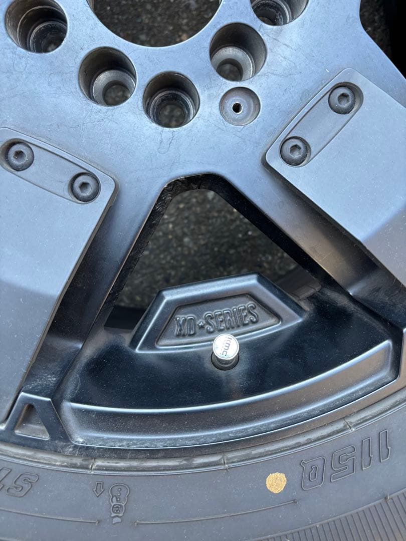 N*N様 KMC XD811 ロックスター2 タイヤホイール4本セット