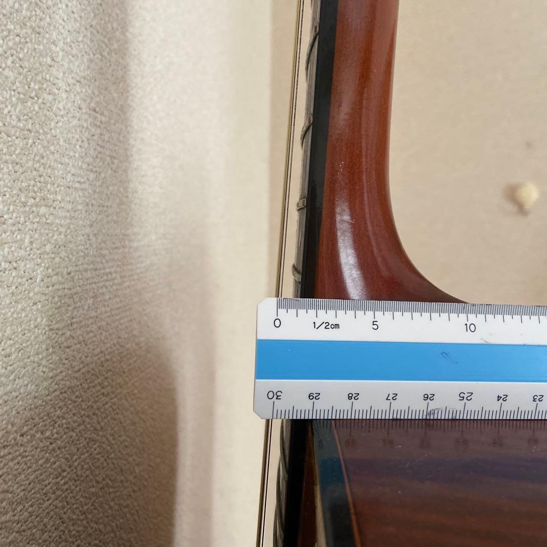 Kasuga（春日楽器）のレアモデル　トップ単板で虎杢のメイプルサイドバック