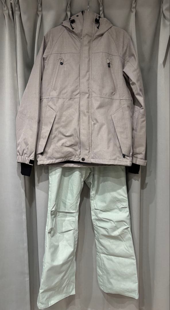スキーウェア　スノボウェア　上下セット 新品・未使用 【ICEPARDAL】