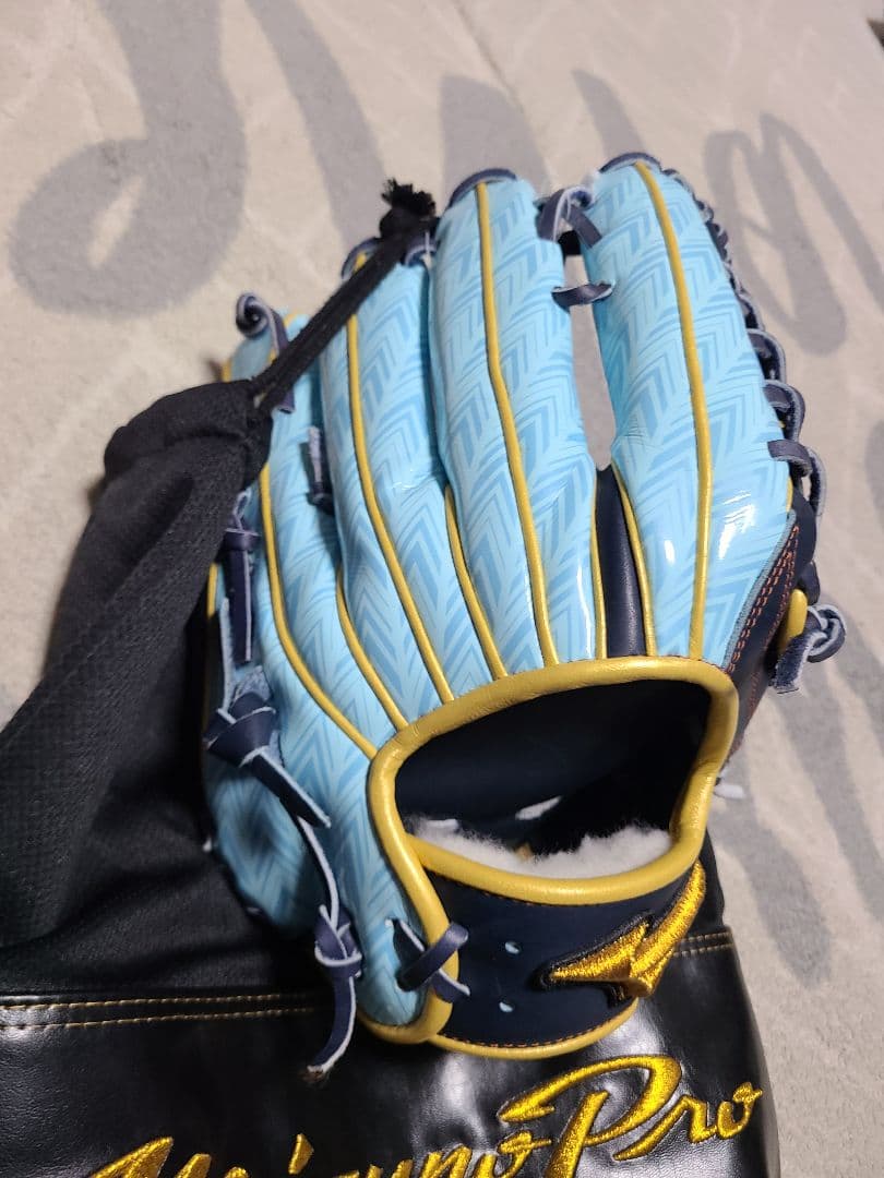 軟式グローブ 外野手用 ミズノプロ 1AJGR29107 2921　右投げ