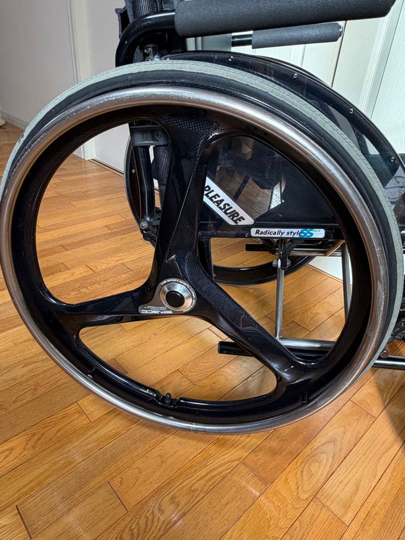 松永製作所マックスプレジャー 車椅子 カーボン ホイル