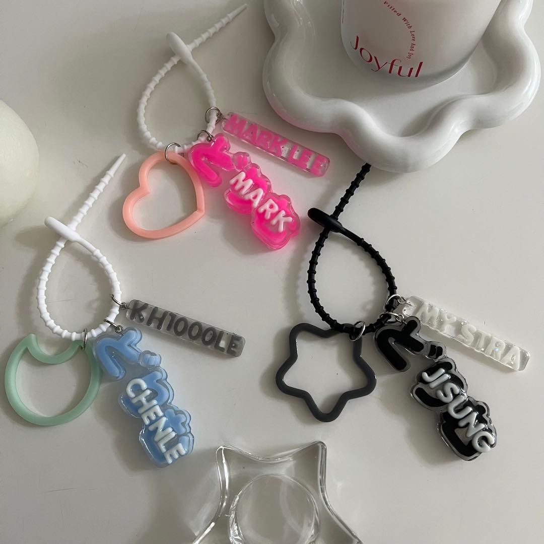 ハンドメイド　キーホルダー　オーダー　ペンライト　トレカケース　アクセサリー