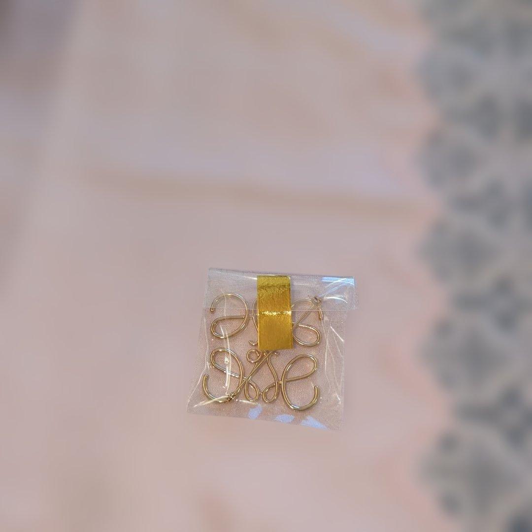 ロエベゴールド スワールデザイン ブローチ