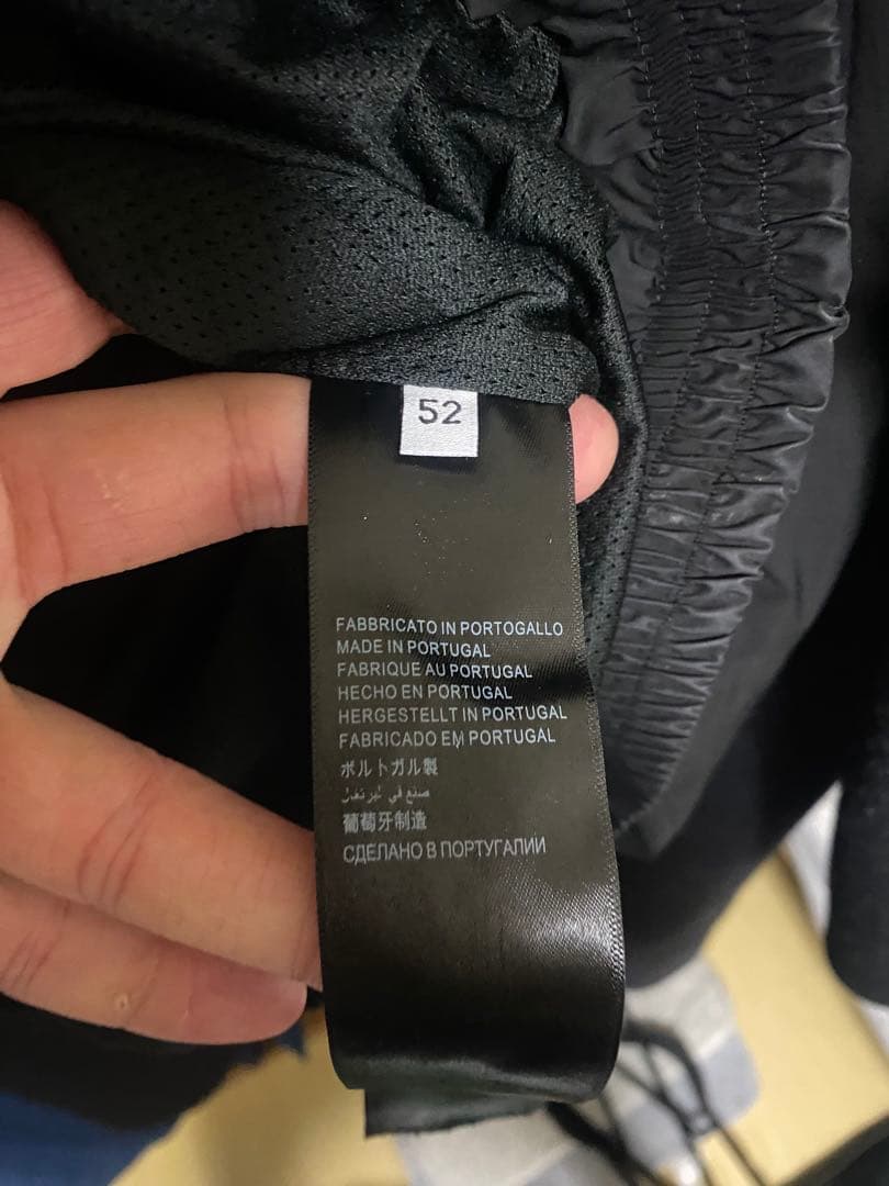 アディダス　バレンシアガ　ナイロンジャケット