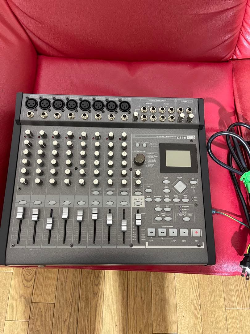 配信機器・PA機器・レコーディング機器 KORG D888