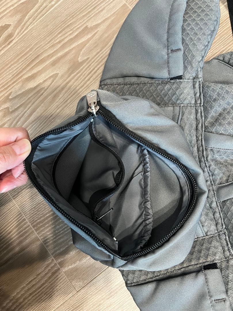 きり　エルゴベビー OMNI Breeze グラファイトグレー