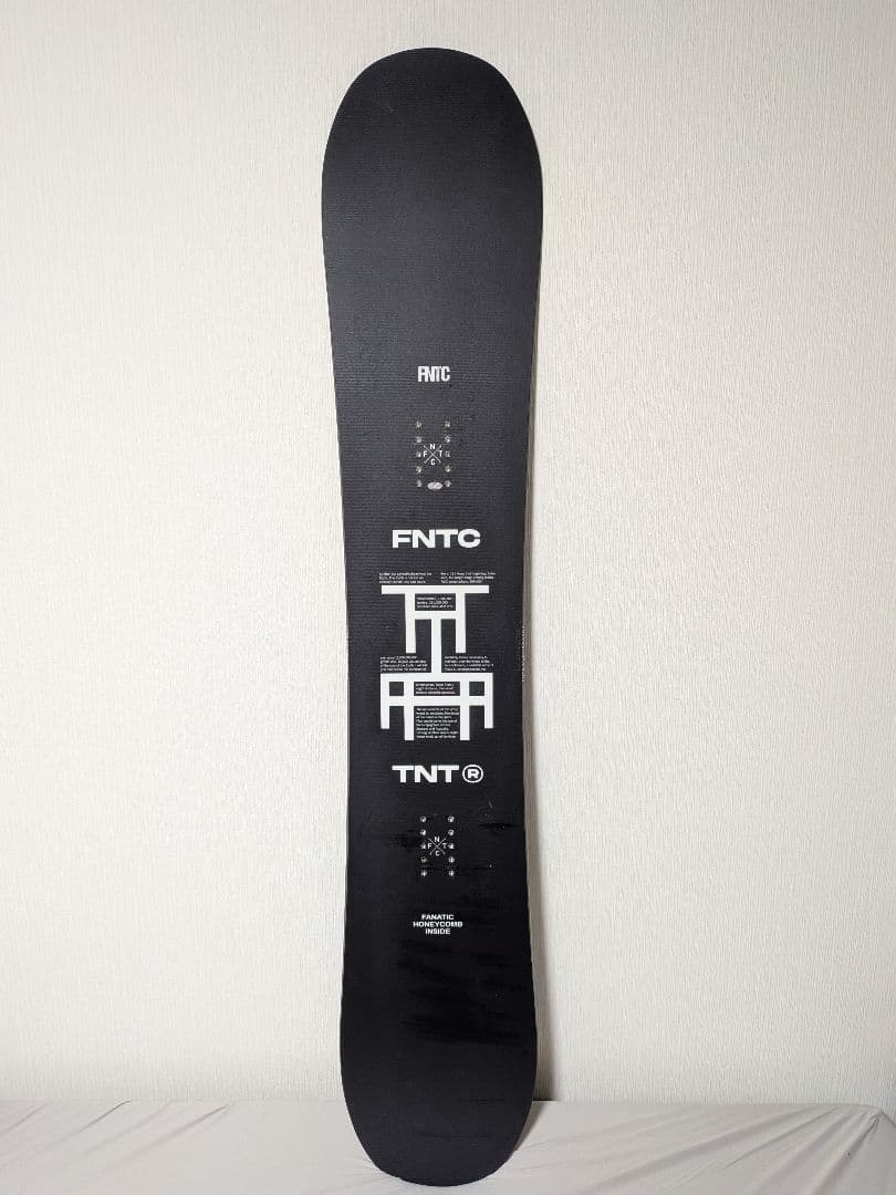 FNTC TNTR BLACK/WHITE スノーボード　157cm