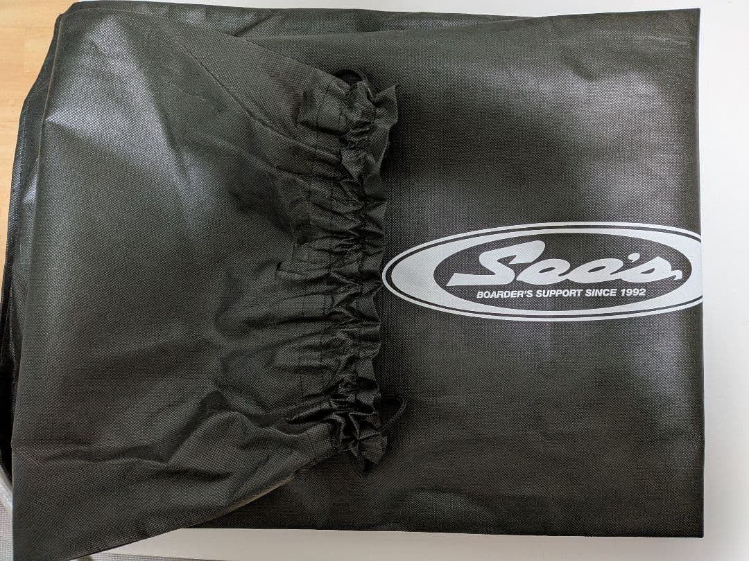 FNTC TNTR BLACK/WHITE スノーボード　157cm