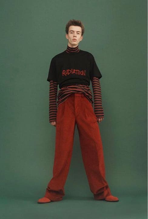 新品未使用【メンズ】  コーデュロイストレートパンツ