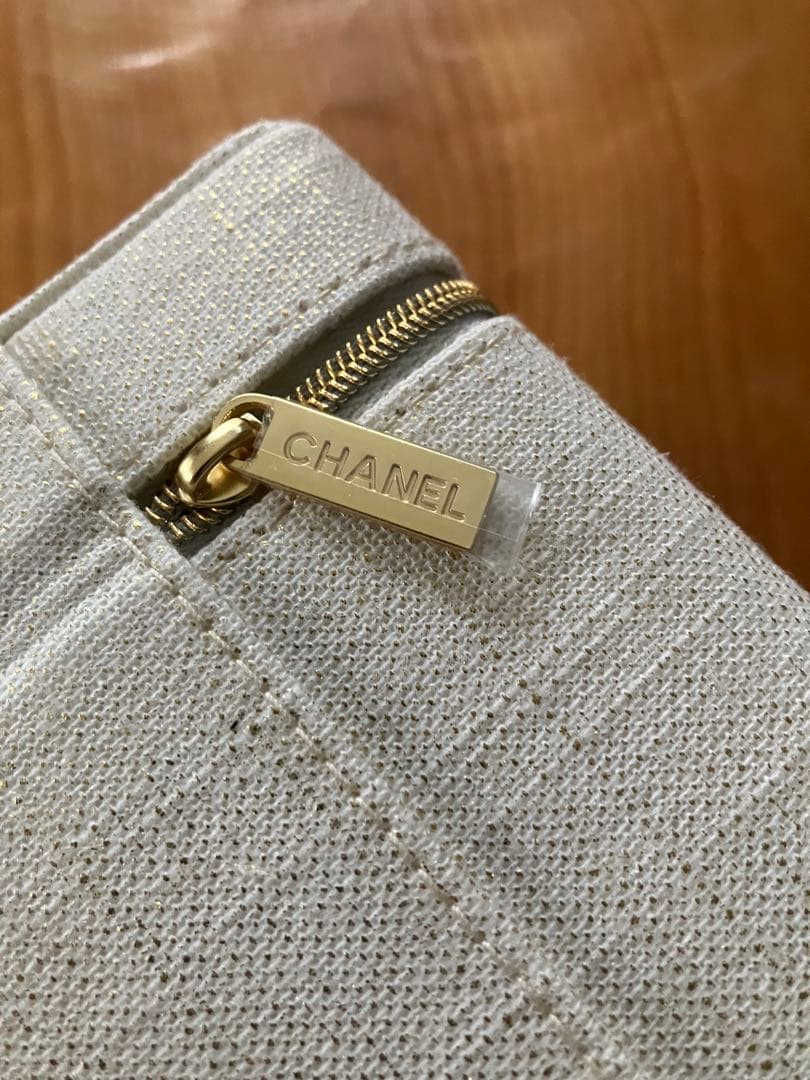 【非売品】新作 CHANELシャネル バニティポーチ ツイード メイクポーチ 白