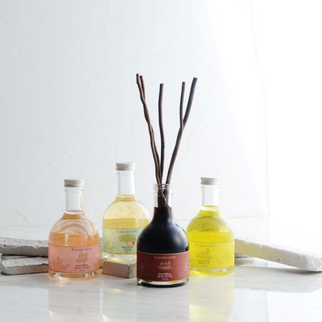 モダンノーツ　ディフューザー　ワインコレクション　レッドワイン　本体＋詰替✖️各２