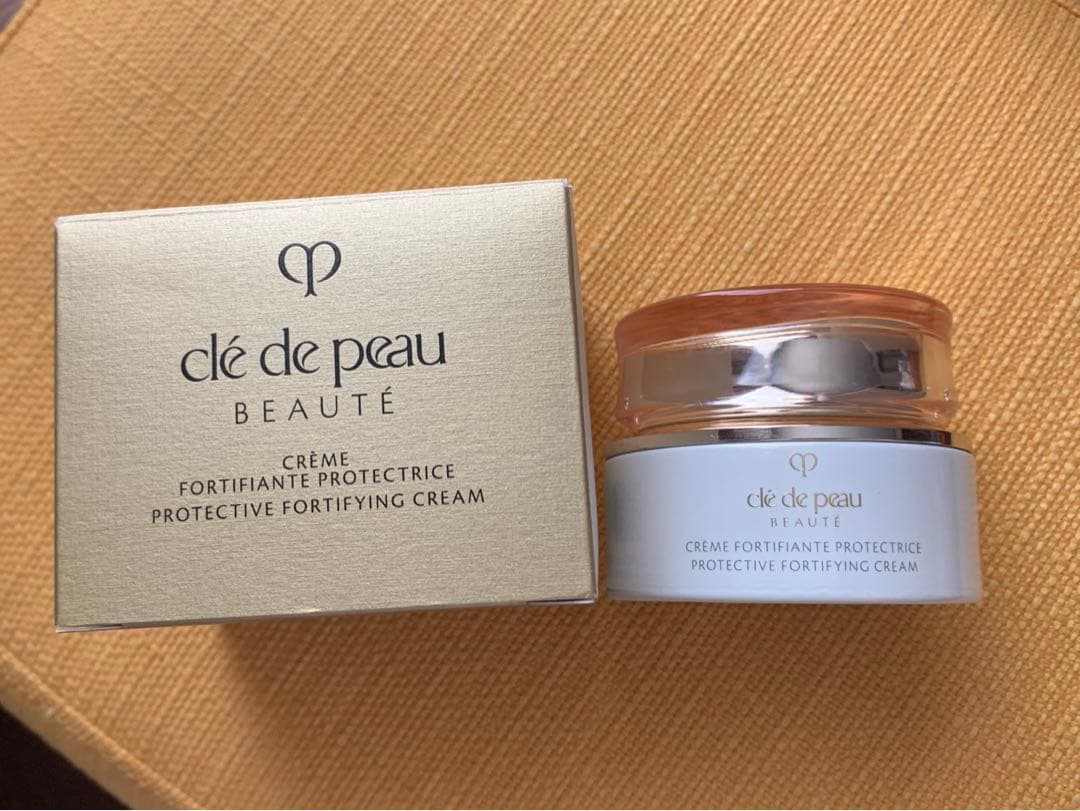 clé de peau プロテクティング モイスチャークリーム 50g