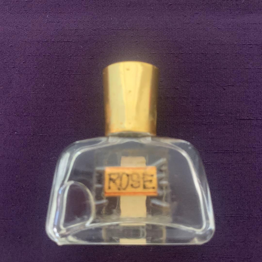 天然香料　希少　天然香水　ローズ香水