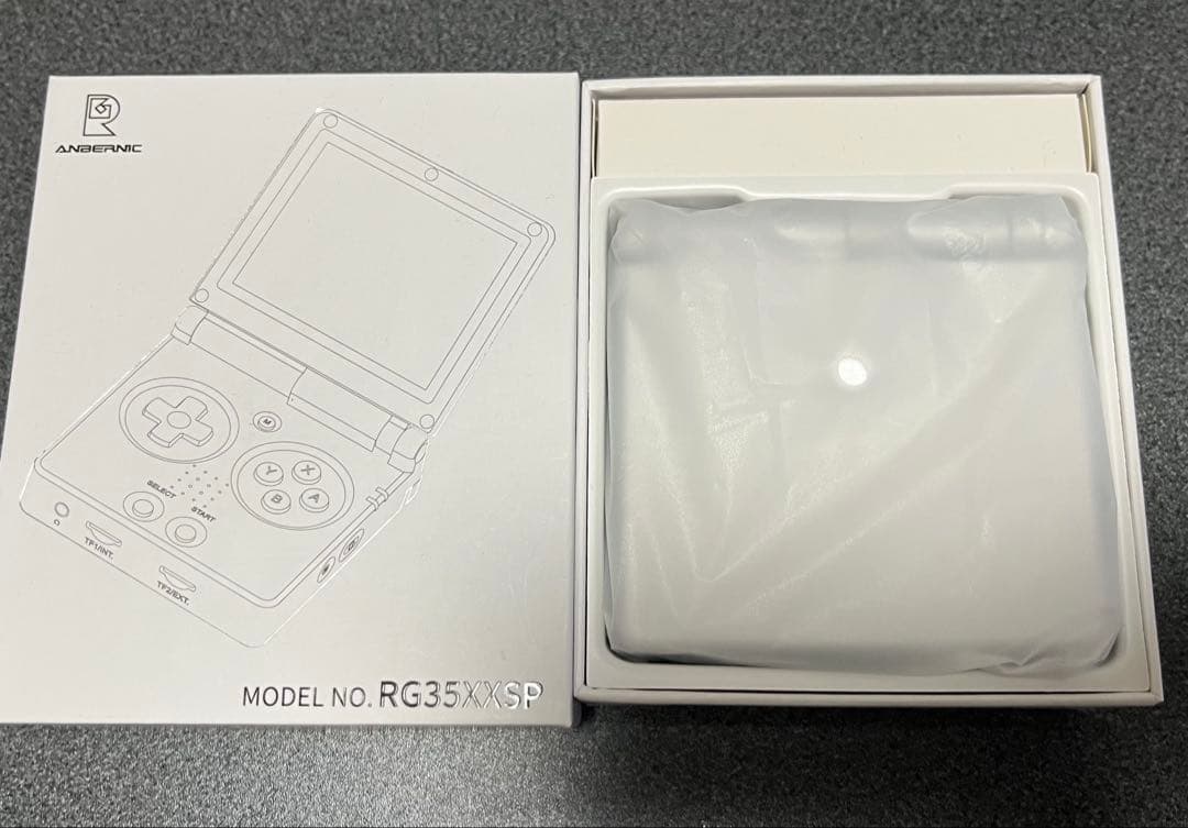 Anbernic RG35XXSP シルバー