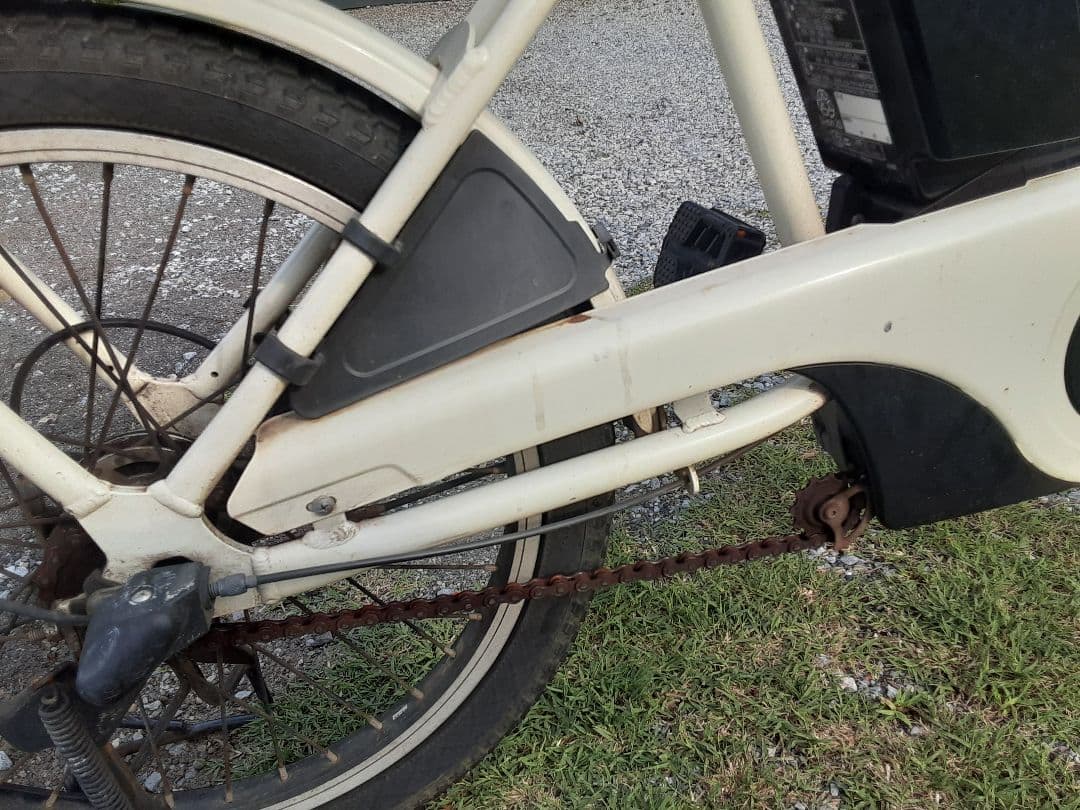 電動自転車　ギュット　バッテリー2個（16㌂）後ろカゴは無しでお渡し