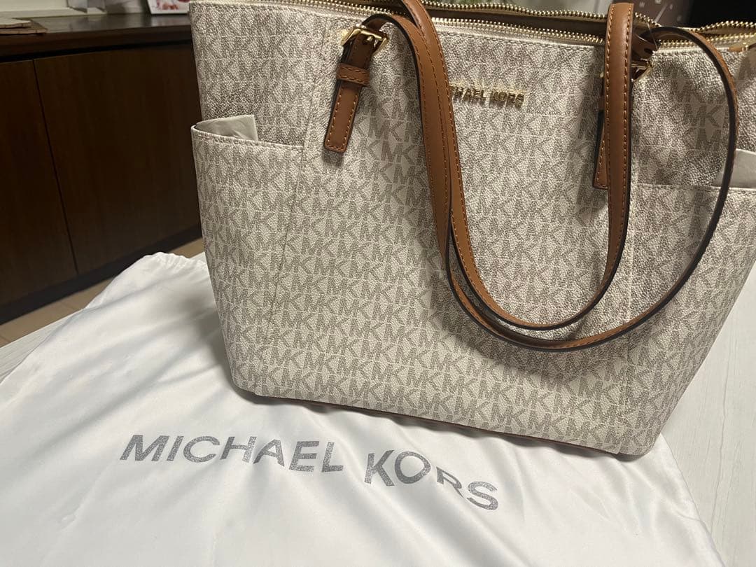 【最終価格】新品未使用MICHAEL KORS MKロゴトートバッグ