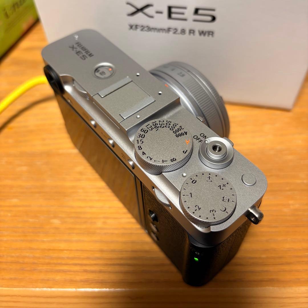 FUJIFILM X-E5 レンズキット