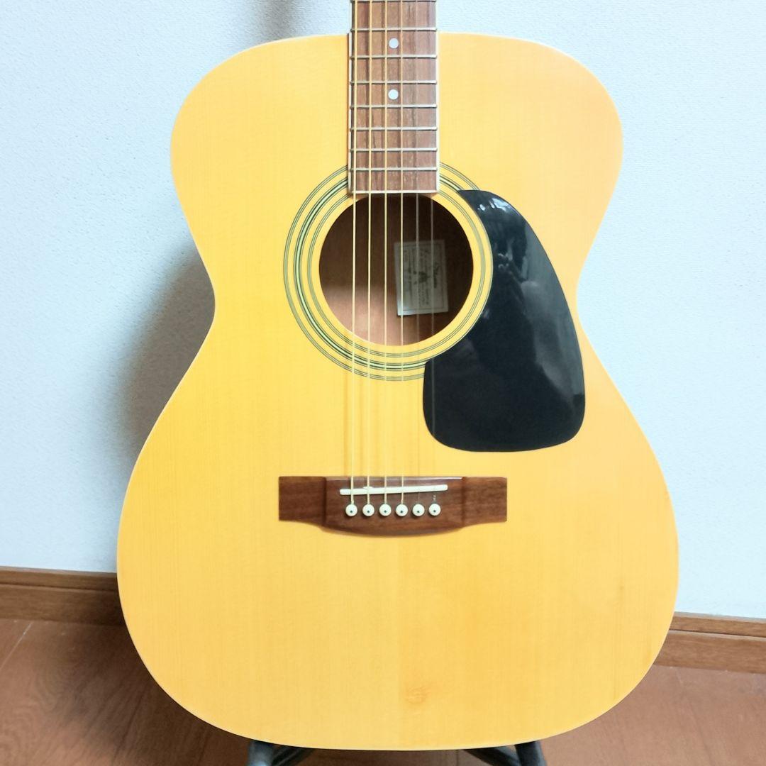 Takamine　T-F1/N　アコースティックギター　弦は新品に交換済み！