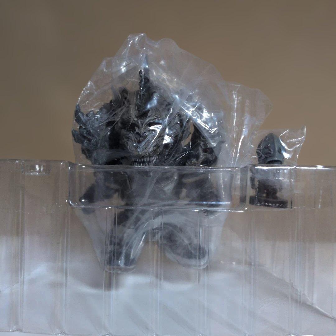 デフォリアル、モンスターX少年リック限定