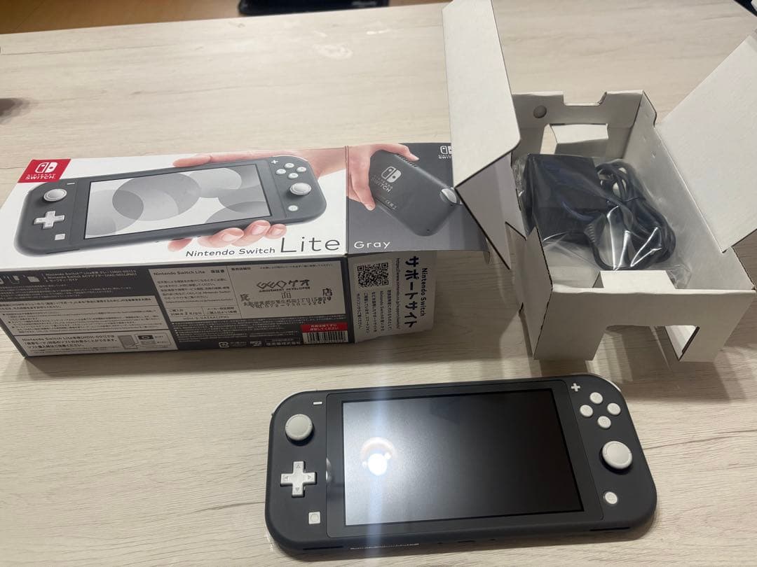 Nintendo Switch lite グレー　美品